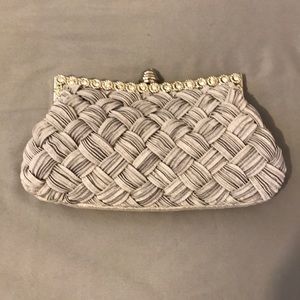 Grey clutch